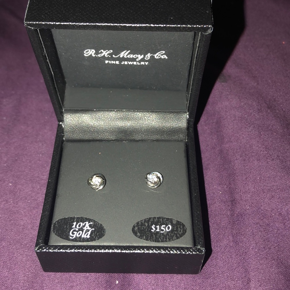 10k gold earrings